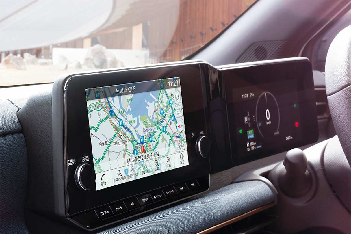 There’s a 9.0-inch central screen, with wireless Apple CarPlay, and a second 7.0-inch screen in front of the driver, and there’s a digital climate-control panel.