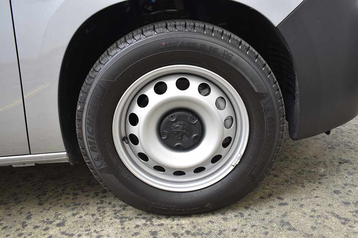 The e-Partner comes standard with work-focused 16-inch steel wheels. (Image: Mark Oastler)