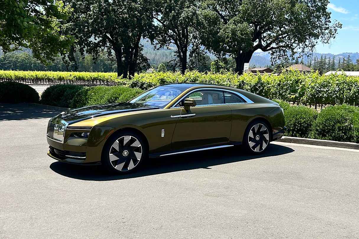 The Spectre is rated at 520km on the WLTP scale. (Image: Stephen Corby)