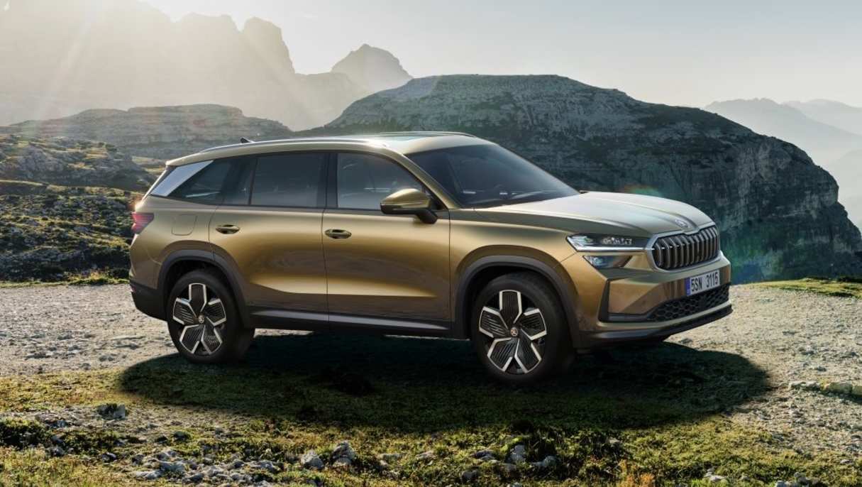A second-generation version of the three-row SUV is scheduled for touchdown in November.