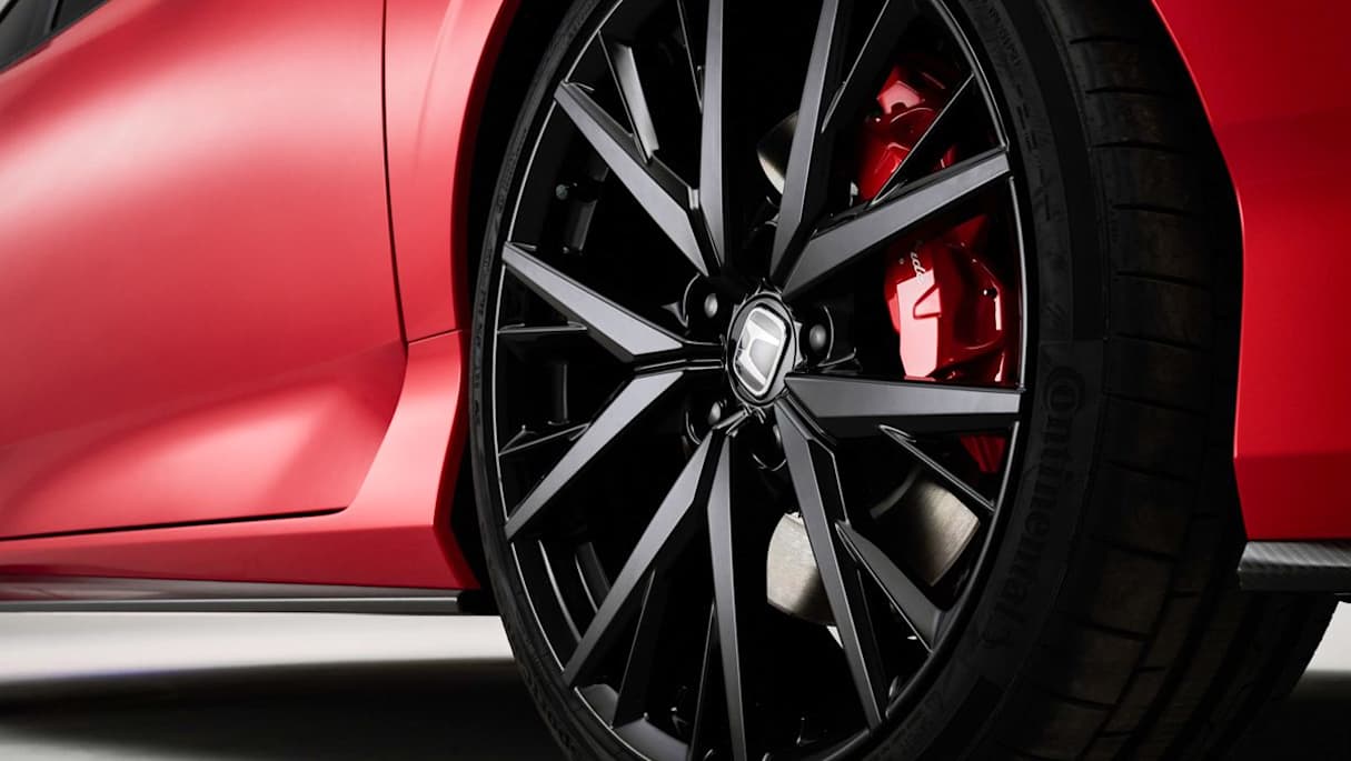 Prelude concept's 20-inch alloy wheels