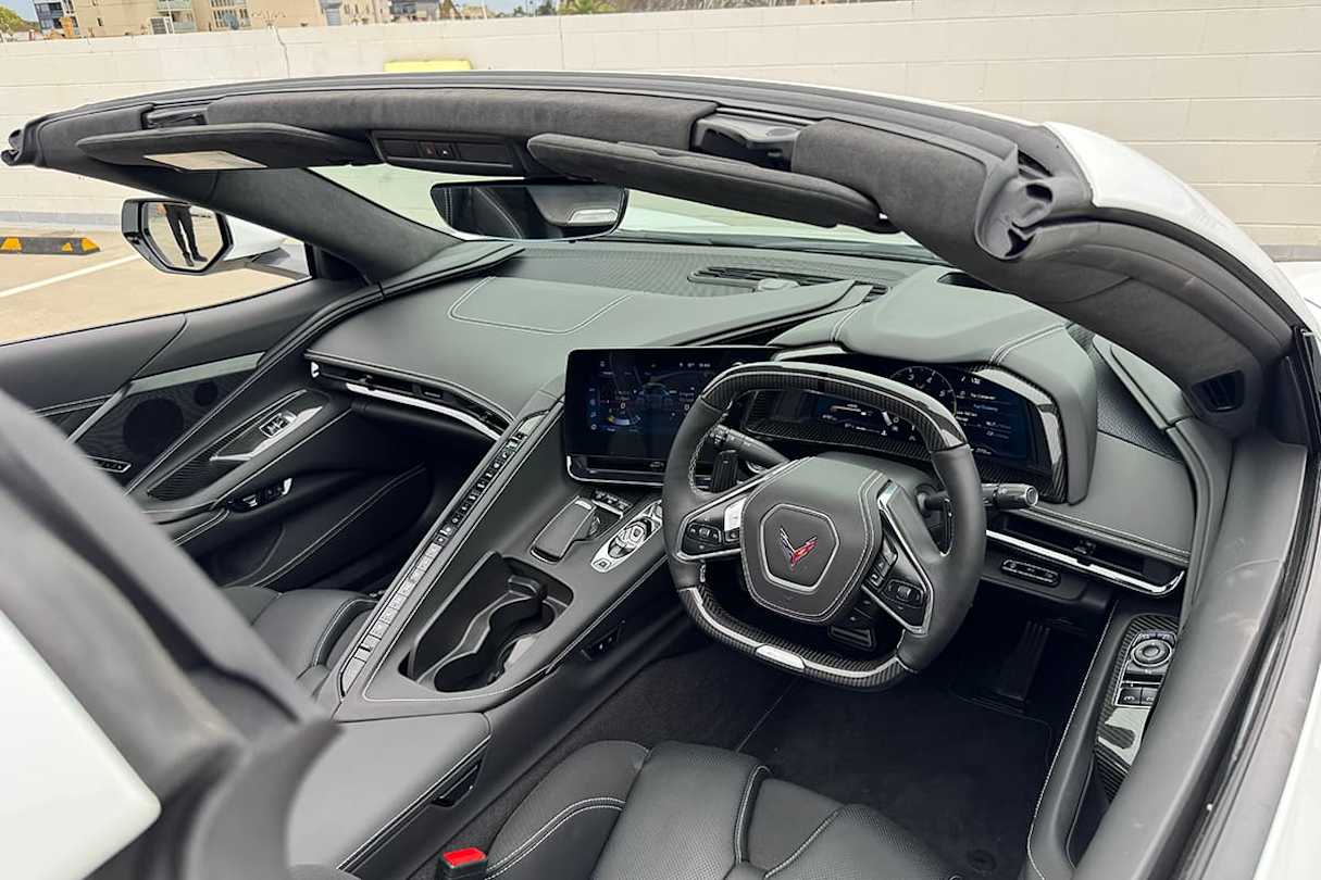 2025 Chevrolet Corvette E-Ray (image: Byron Mathioudakis)