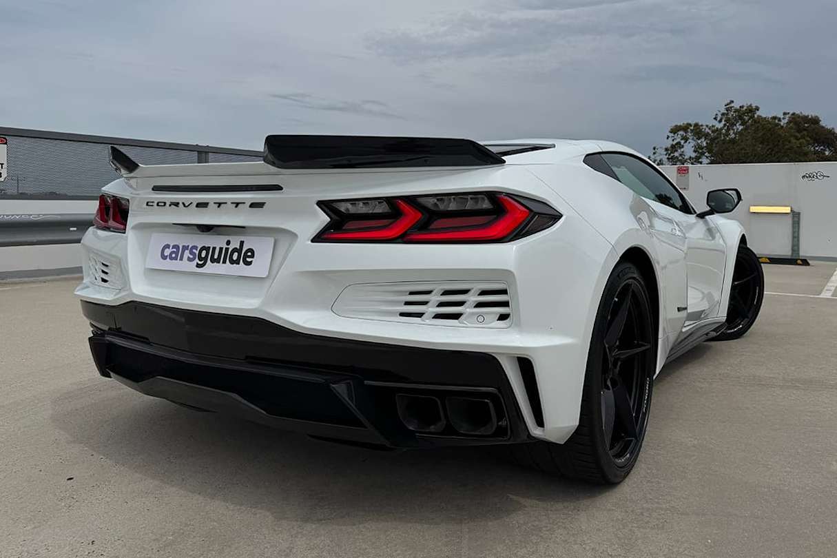 2025 Chevrolet Corvette E-Ray (image: Byron Mathioudakis)