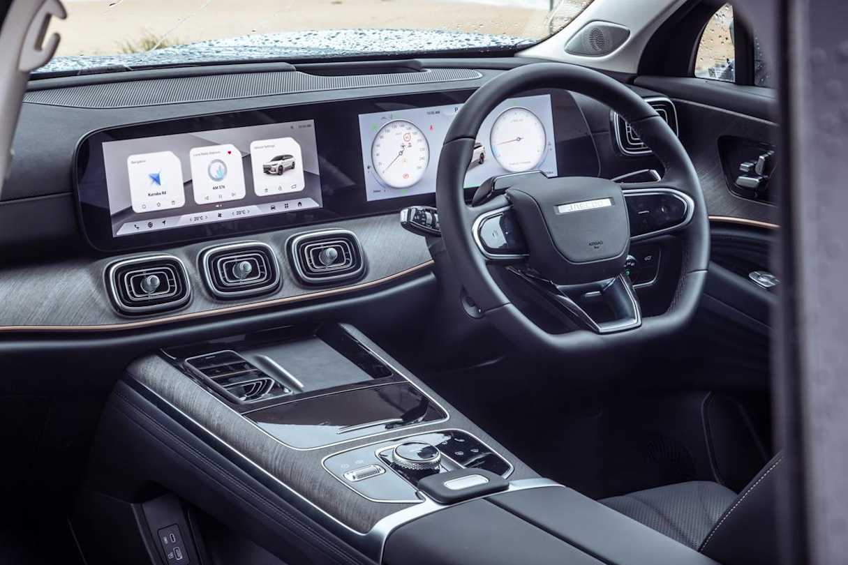 2025 Jaecoo J8 (Image: Thomas Wielecki)