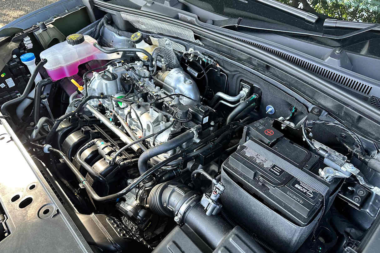2025 MG ZS