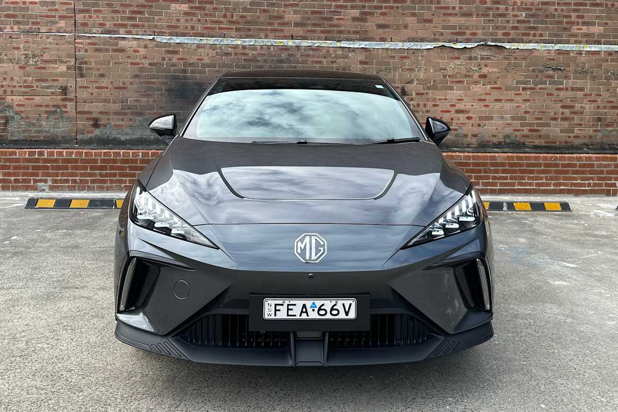 2024 MG4 Essence 77.