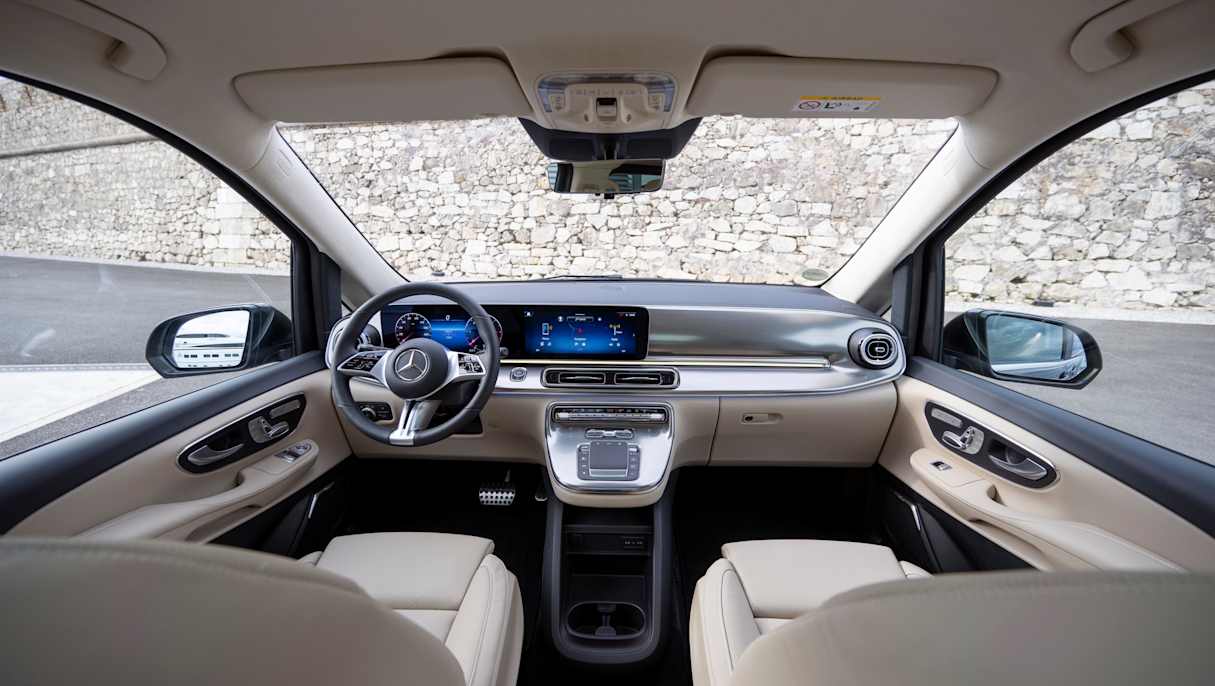 2025 Mercedes-Benz V300 Exclusive