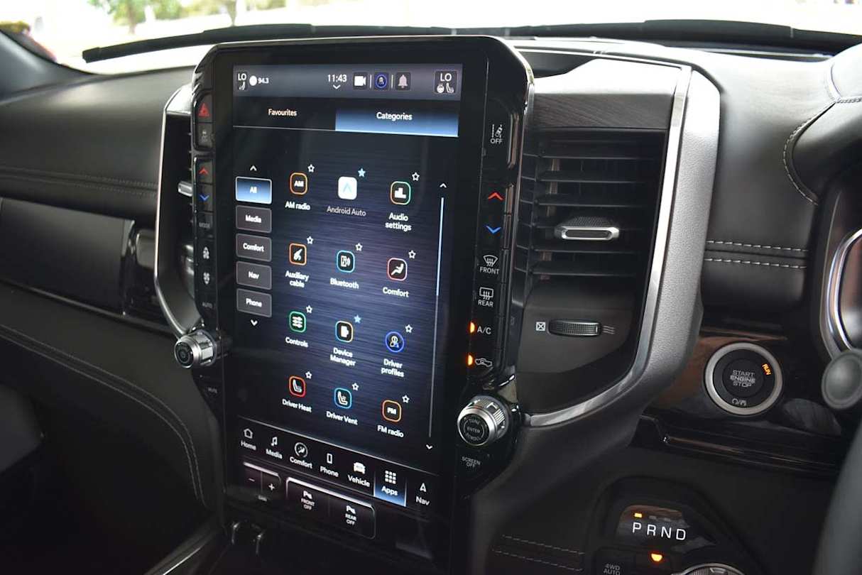 2025 Ram 1500 Laramie Sport