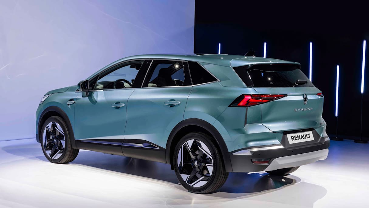We see elements of Golf and Sportage. Do you?