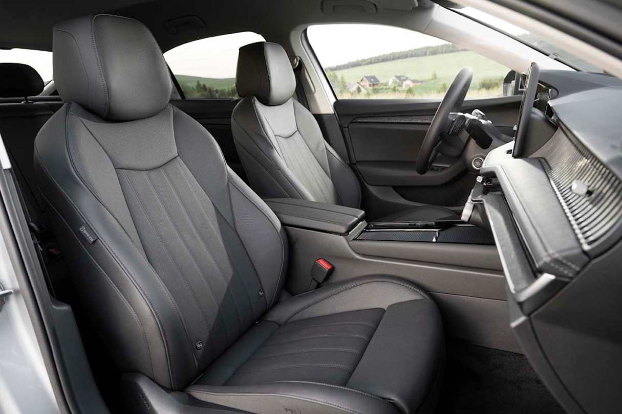 2025 Skoda Superb.