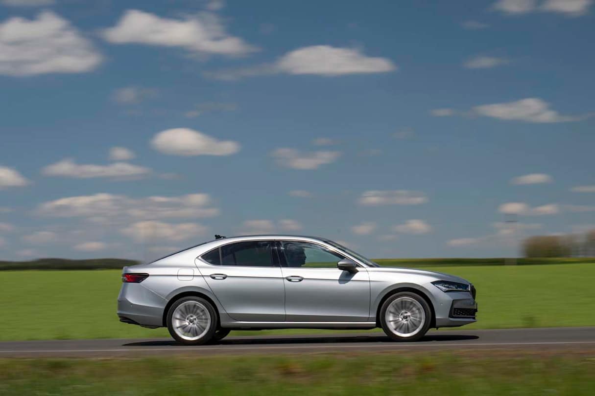 2025 Skoda Superb.