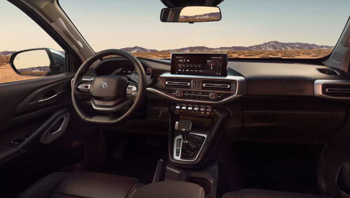 2025 Peugeot Landtrek