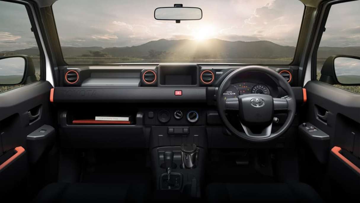 Toyota HiLux Champ interior