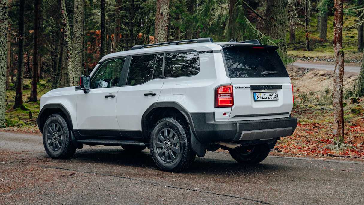 2025 Toyota Prado