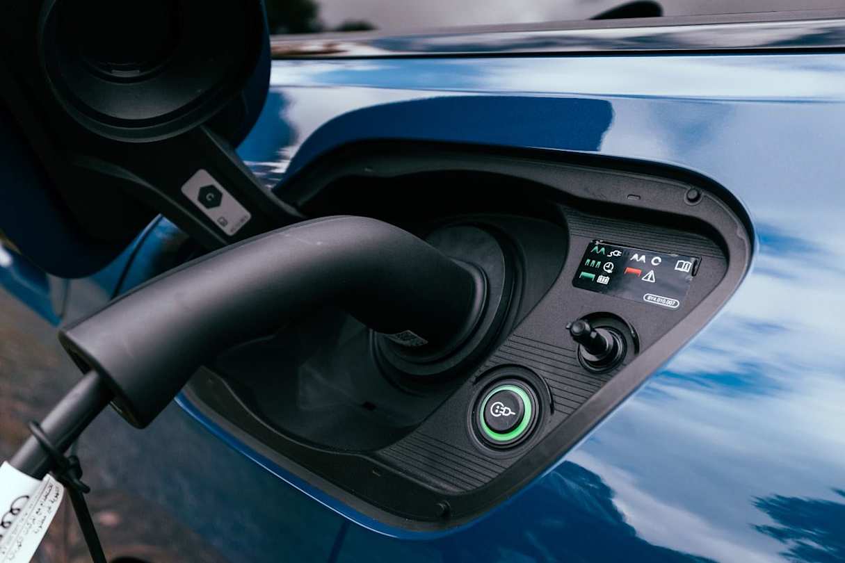 2026 Audi A5 Avant e-hybrid quattro 270kW S line