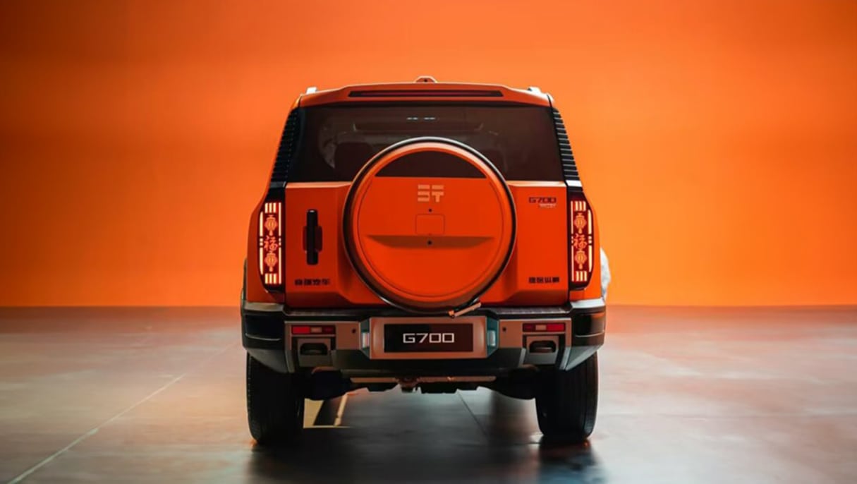 LandCruiser? That's cute. Chery's Jetour G700 is also a sea cruiser that's waterproof for 40 minutes and can travel at 4.6kts! - Car News | CarsGuide