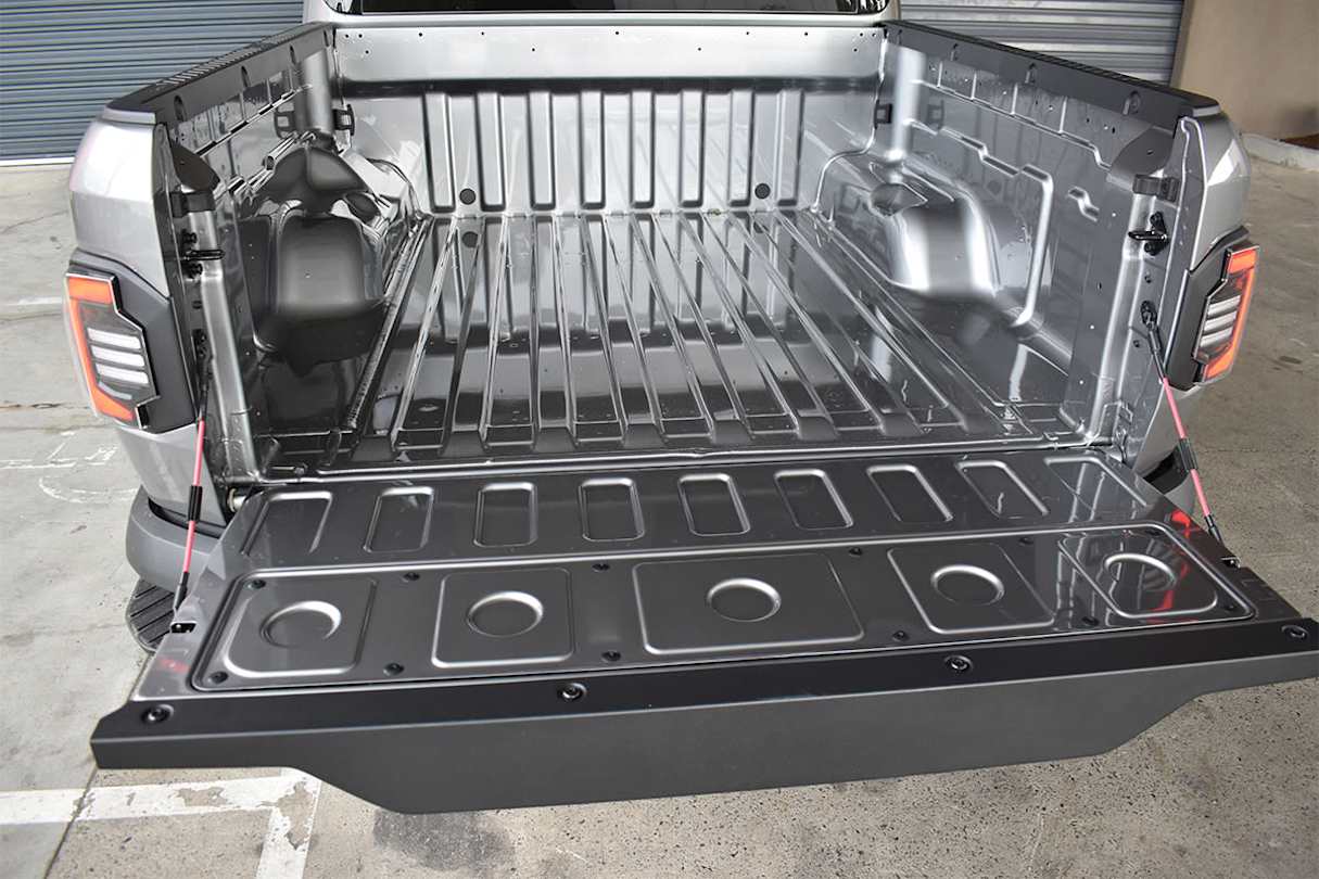 2026 Kia Tasman S (Image: Mark Oastler)