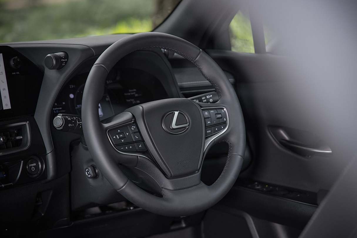 2026 Lexus UX 300h Luxury
