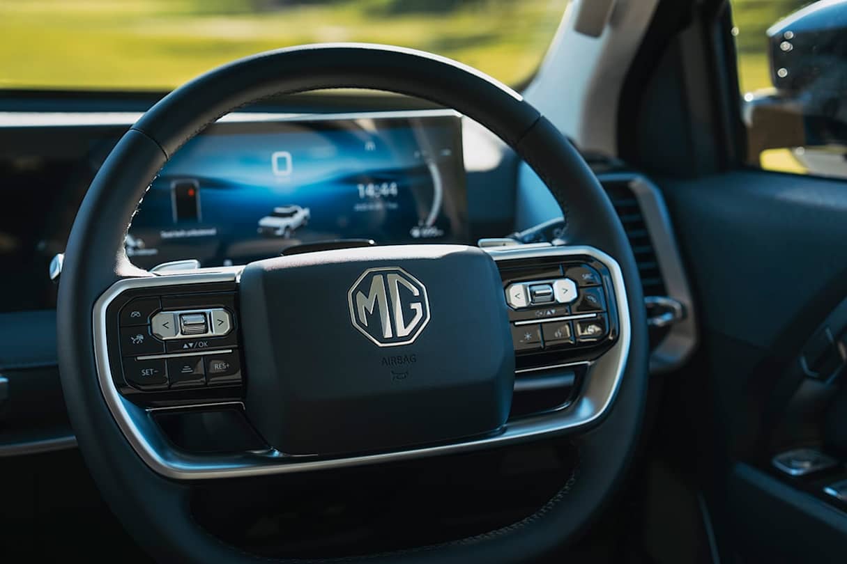 2025 MG U9