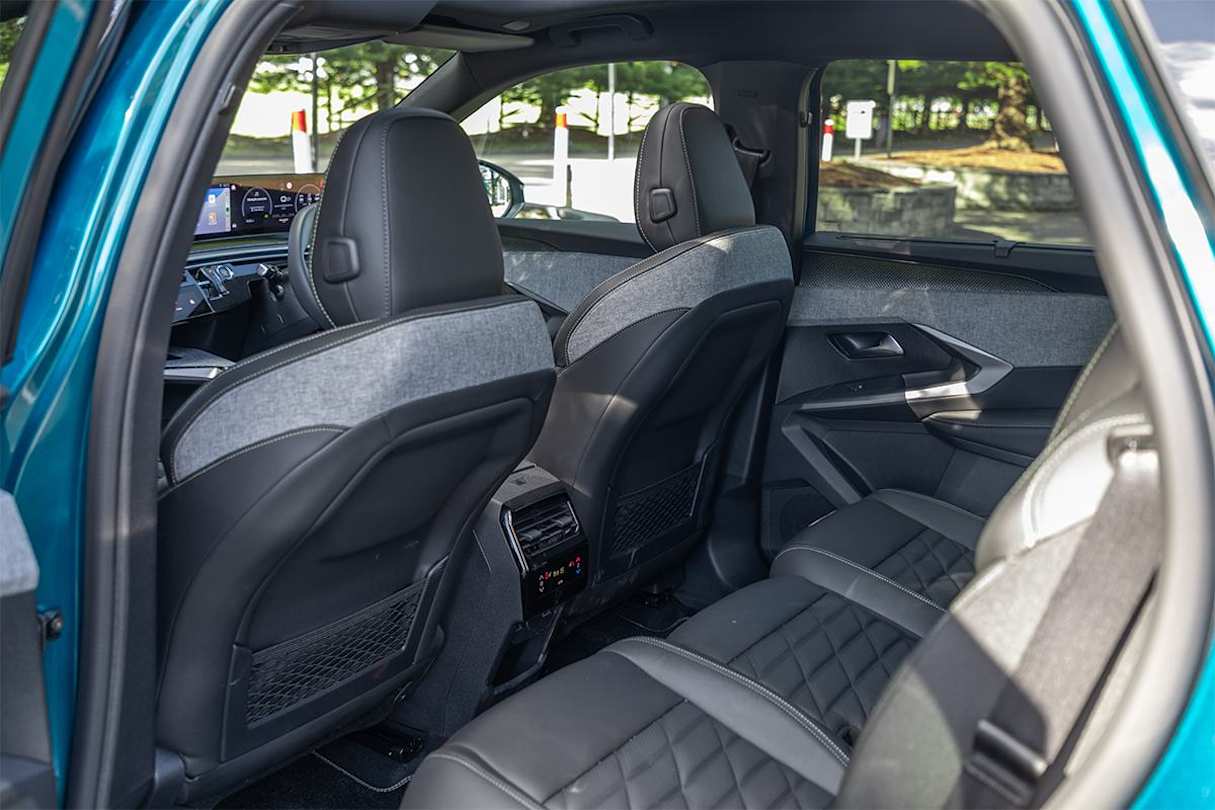 2026 Peugeot 5008 GT Premium Hybrid (Image: Brett Sullivan)