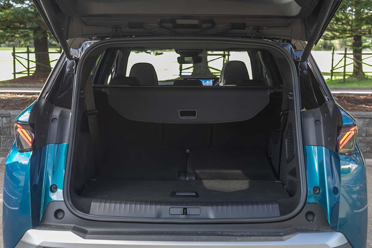 2026 Peugeot 5008 GT Premium Hybrid (Image: Brett Sullivan)