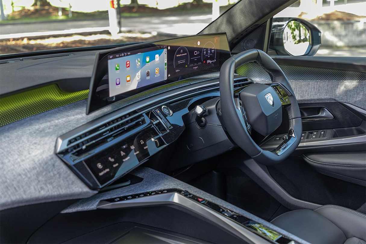 2026 Peugeot 5008 GT Premium Hybrid (Image: Brett Sullivan)