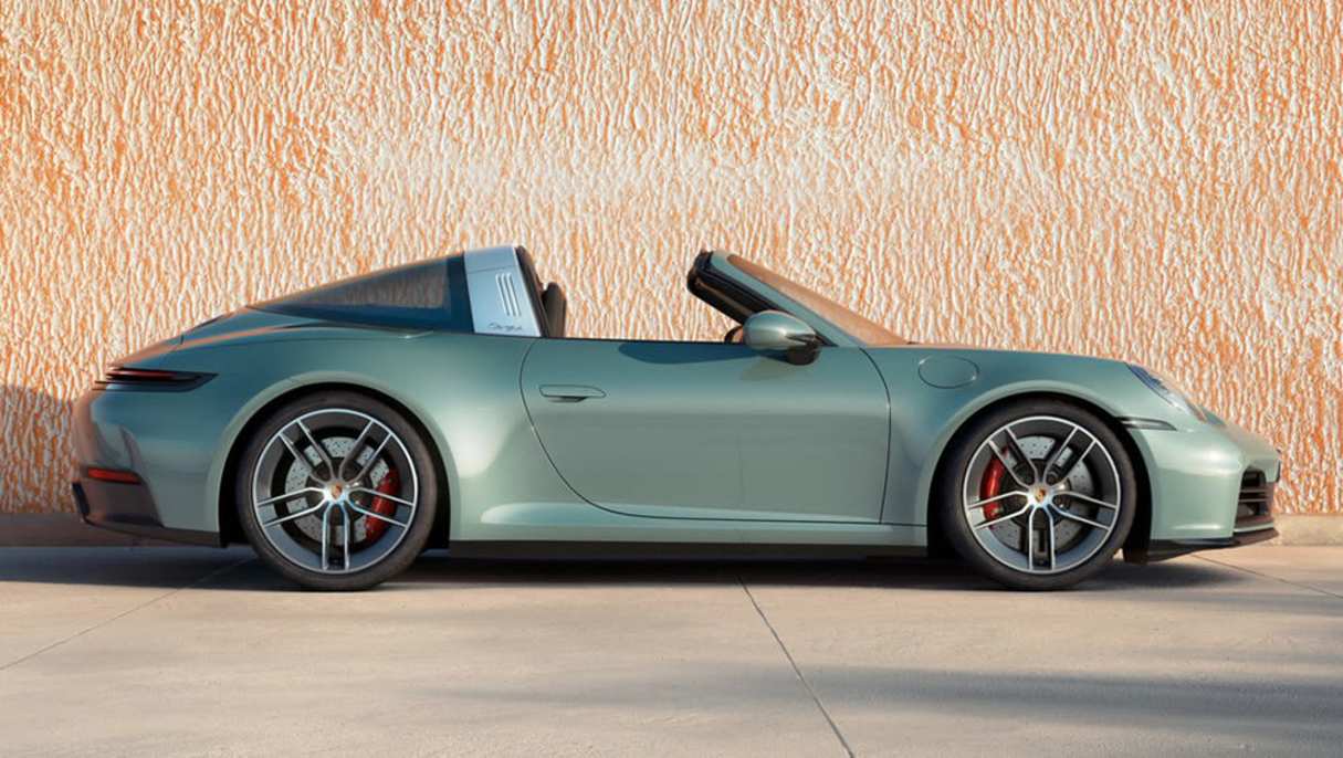 2026 Porsche 911 4S