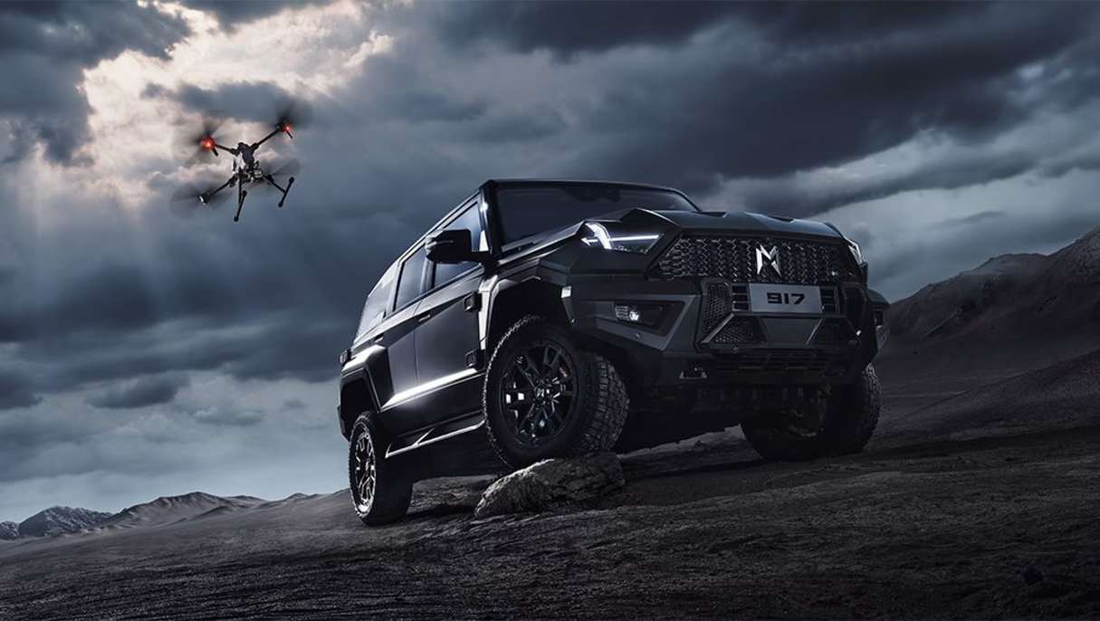 It has night vision and even a ‘crab walking’ mode thanks to its four individual motors and rear-wheel steering.