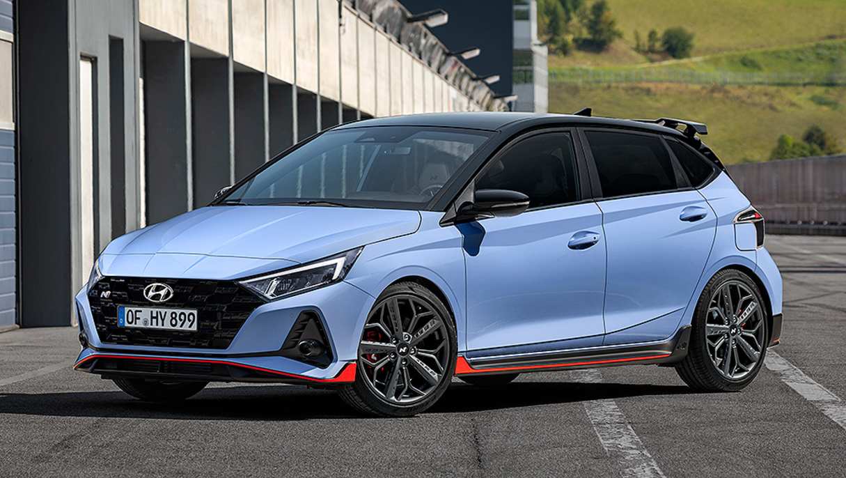 The Hyundai i20 N wears unique 18-inch grey matte wheels with Pirelli P-Zero tyres.
