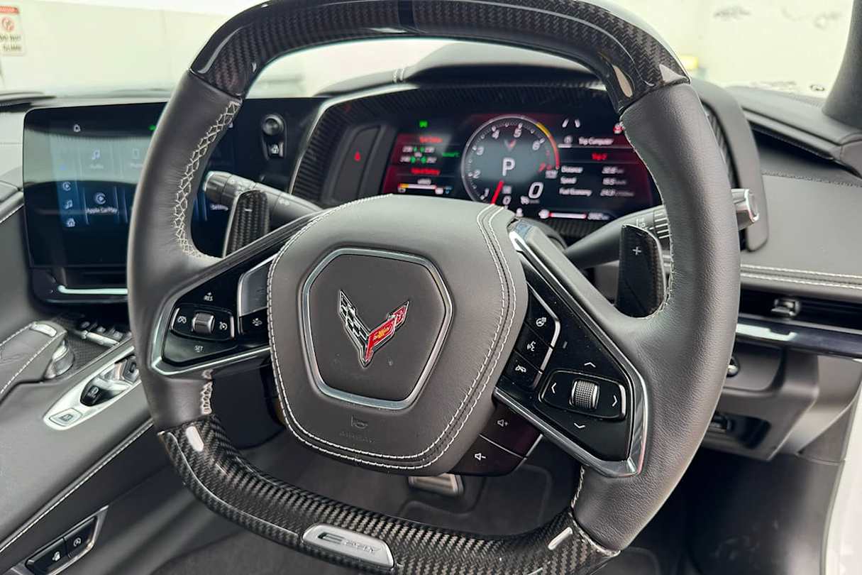 2025 Chevrolet Corvette E-Ray (image: Byron Mathioudakis)
