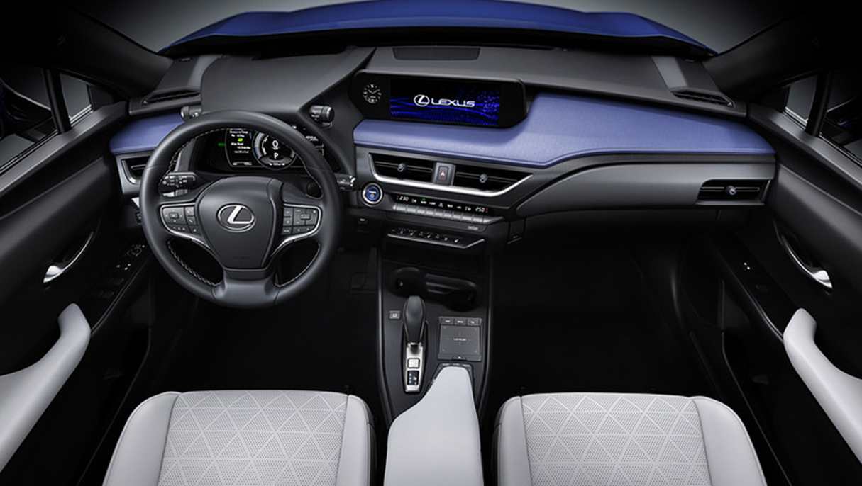 The UX300e uses a shift-by-wire system on the centre console.