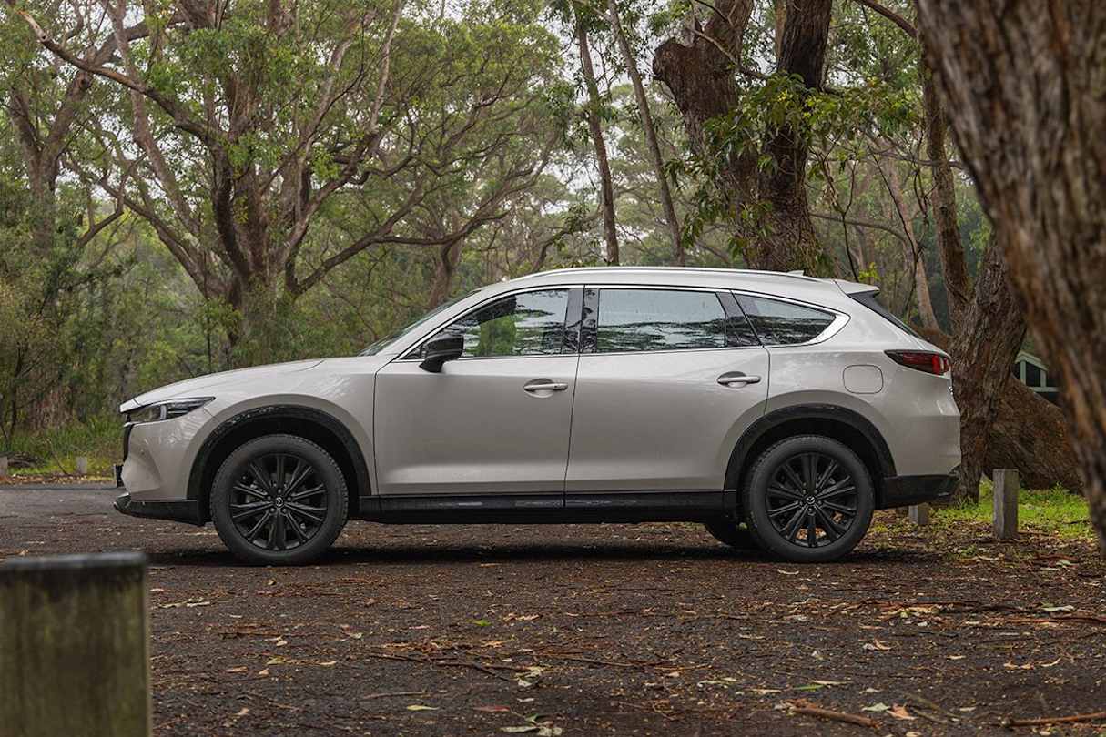 Despite that it's 4925mm long, 1845mm wide and 1725mm tall- it's a fairly forgiving SUV to park. (Image: Glen Sullivan)
