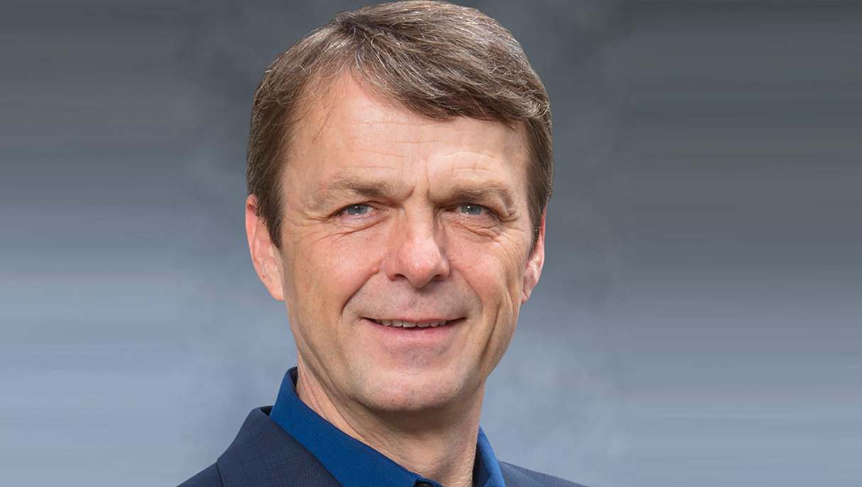 The FCA board of directors named Mike Manley as its new chief executive officer, and will move to elect him as an executive director of the company in the coming days.