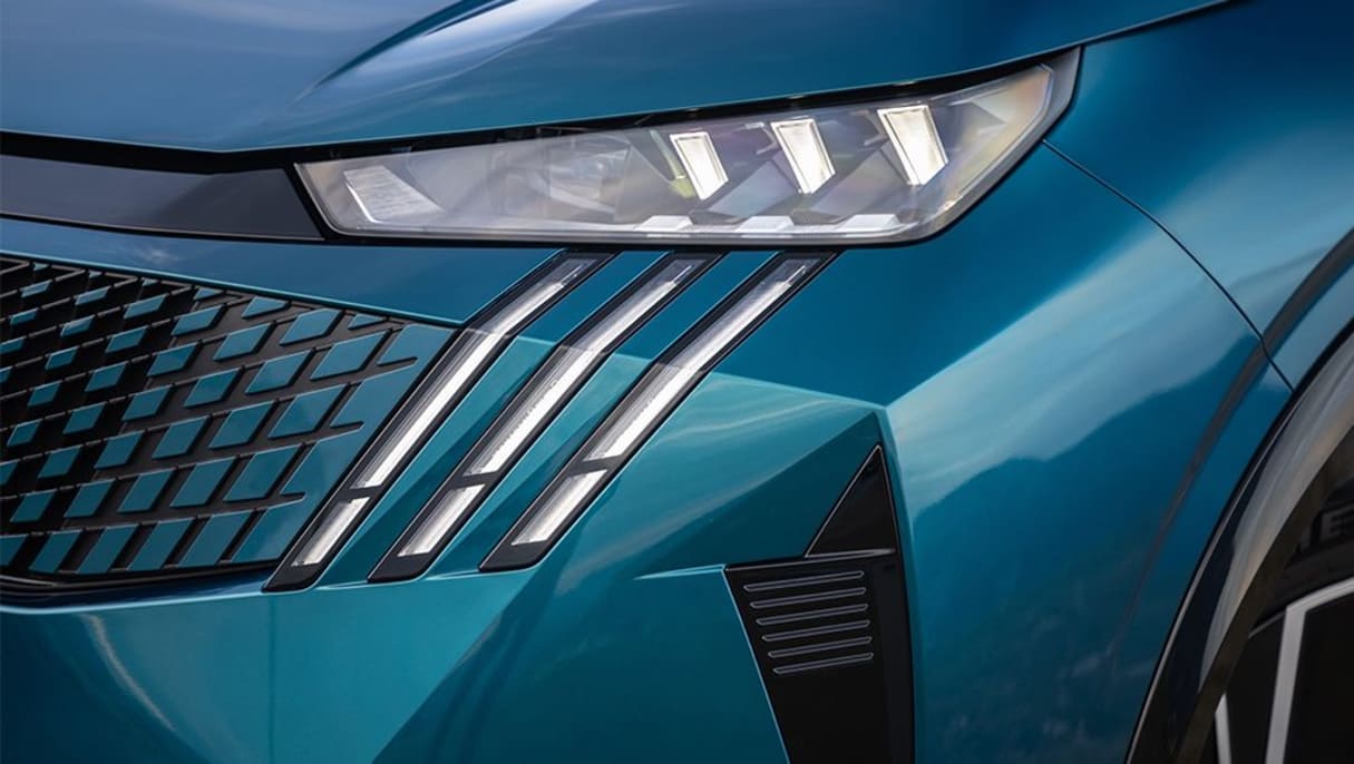 While you can expect auto LED headlights.