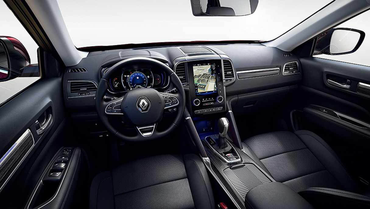 The Renault's portrait-oriented infotainment display now supports a full-screen version of Apple CarPlay.