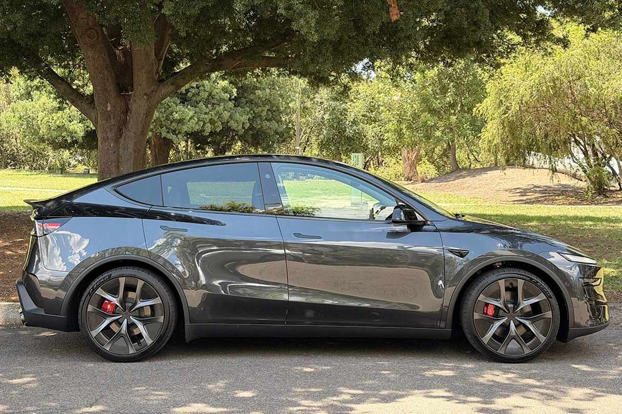 2026 Tesla Model Y Performance