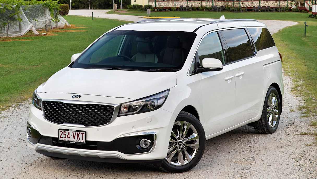 The Kia Carnival is has established itself as one of the best people movers on the market since the current-generation's introduction in 2015.