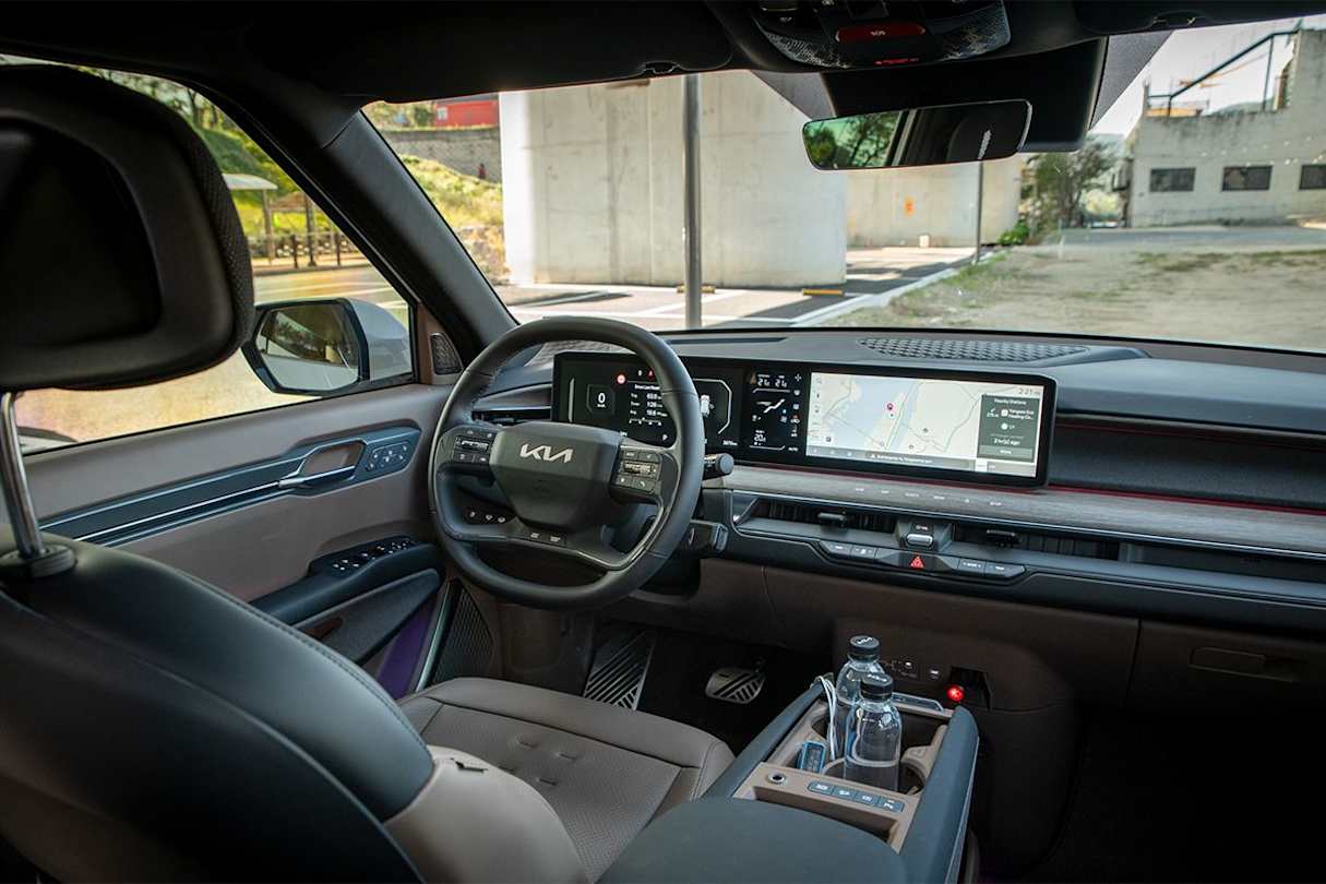There’s a blocky new steering wheel, slick new software on the dual 12.3-inch screens (which will eventually be paired with a new more functional phone app), an elegant but deeply three-dimensional moulding for the dash itself, and virtually hidden air vents with subtle toggle switches jutting out. (Image: Tom White)