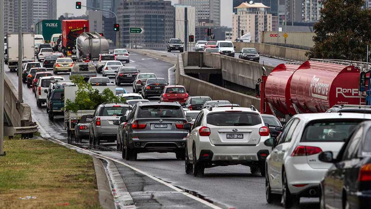 Afternoon peak hour in both Sydney and Melbourne traffic took around 55 per cent longer than a drive during free-flow times.