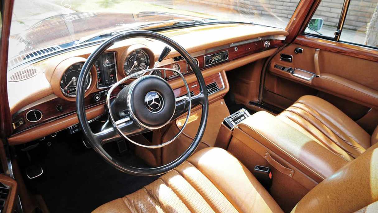 Top speed in the 600 was 204kph. (Image source: DriveDrill.com)
