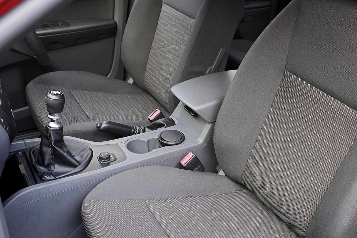 The cabin was neat and tidy, all controls were well within the driver’s reach, and the seats were comfortable and supportive.