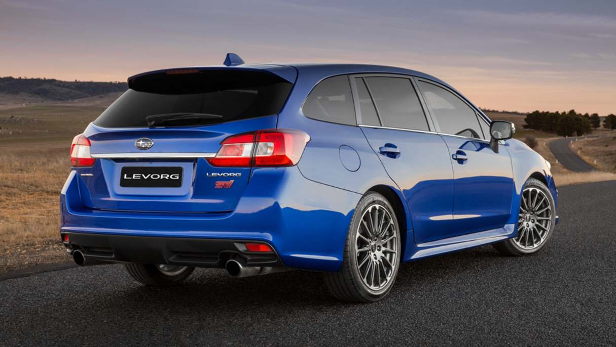 The signature ‘WR Blue’ can be selected for STI Sports only.