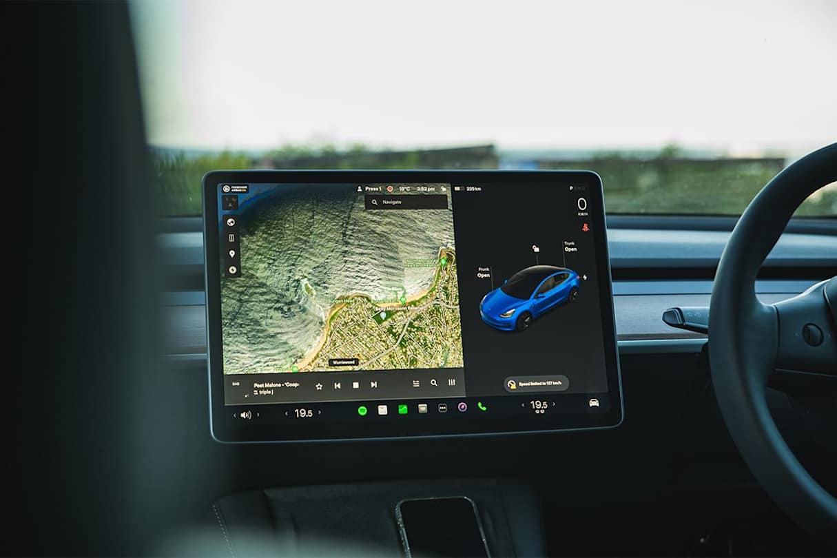 15-inch multimedia touchscreen. (Image: Tom White)