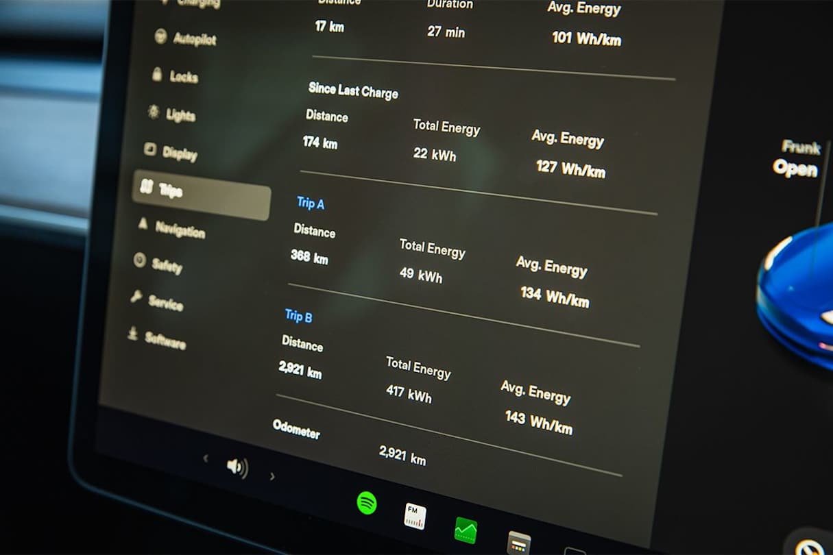 Tesla doesn’t talk power figures for its range, preferring instead to deal in 0-100km/h times, which are dubiously useful for the average buyer. (Image: Tom White)