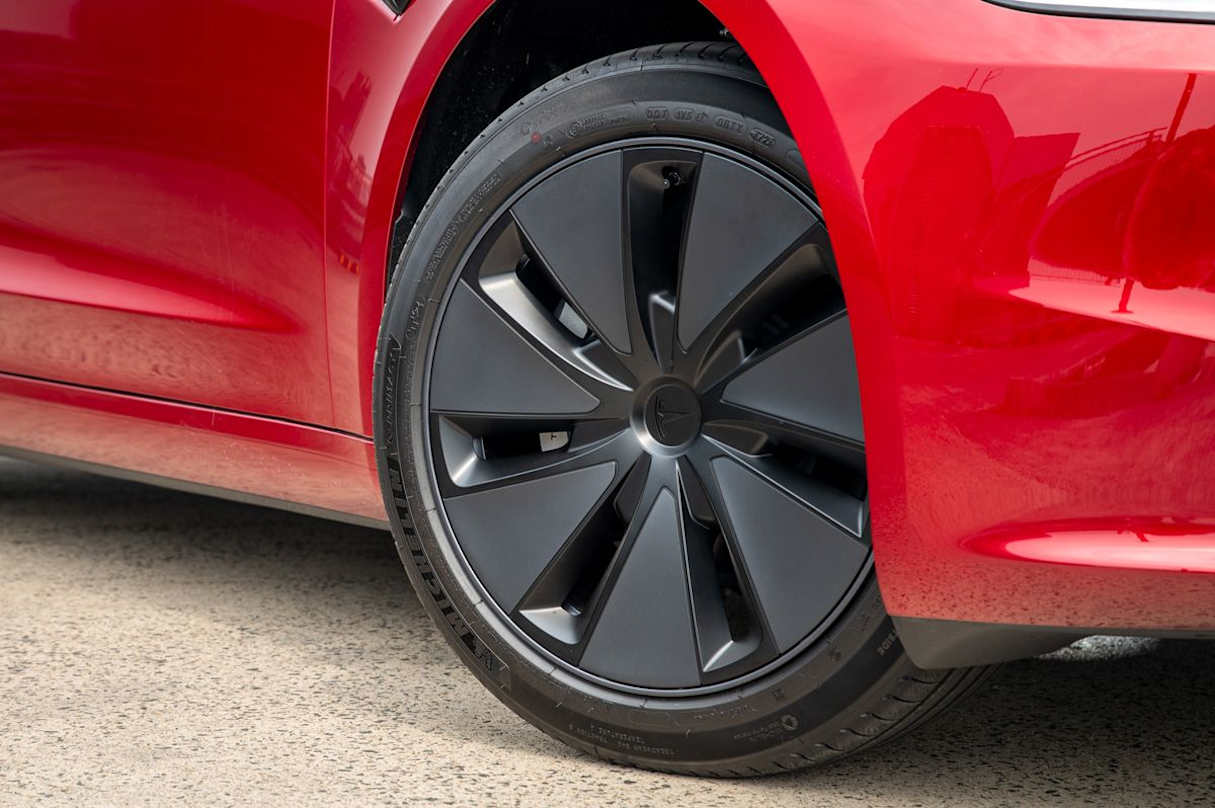 18-inch alloy wheels are included as standard. (image: Tom White)
