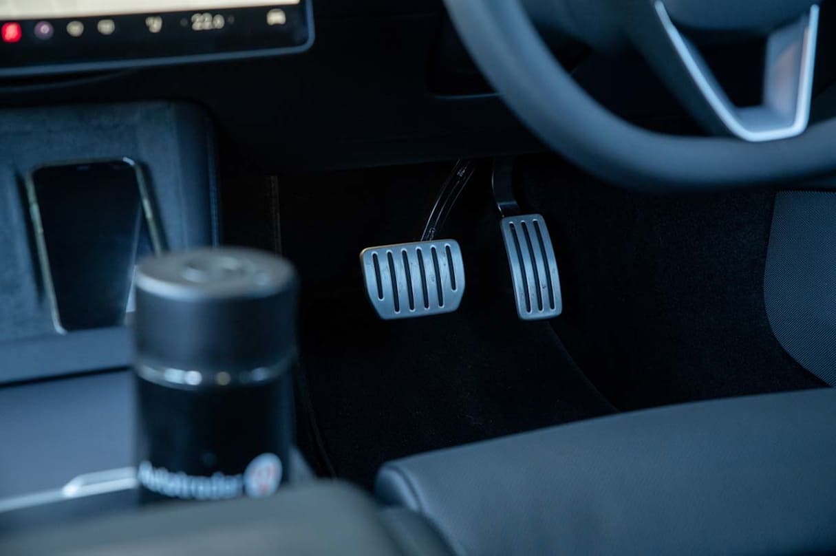 The all-wheel drive system and its millisecond-fast torque vectoring is so incredibly clever it just slices up corners as though they aren’t there. (Image: Tom White)