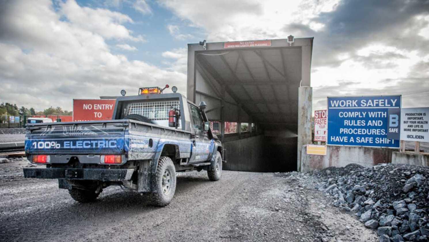 The Cruiser and HiLux are the most commonly used vehicles on mine sites around the world.