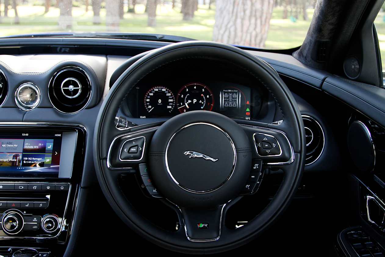Jaguar XJ Review, For Sale, Colours, Interior, Specs & News