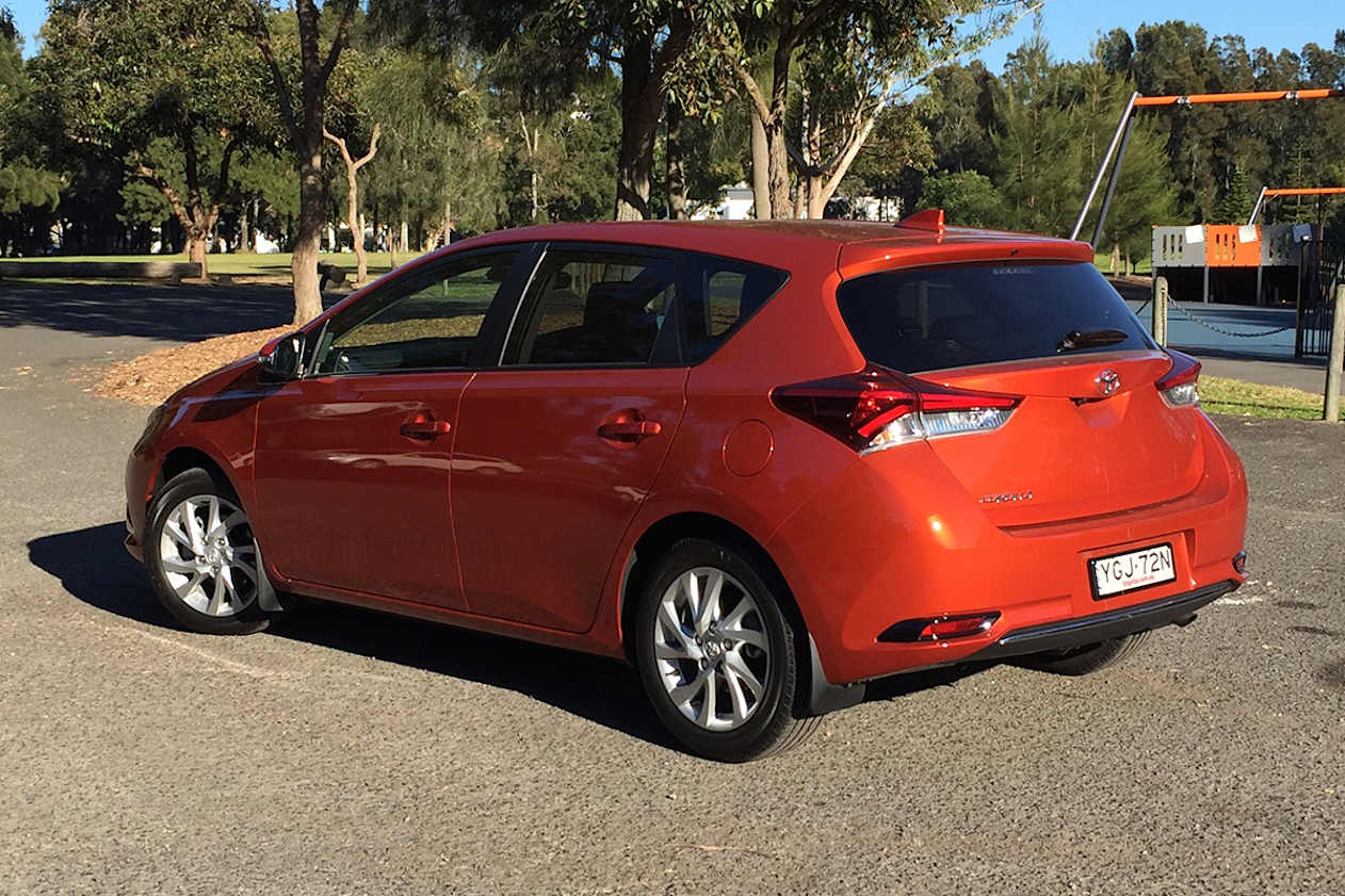The hatch is so much more attractive than the sedan. (image credit: Richard Berry)