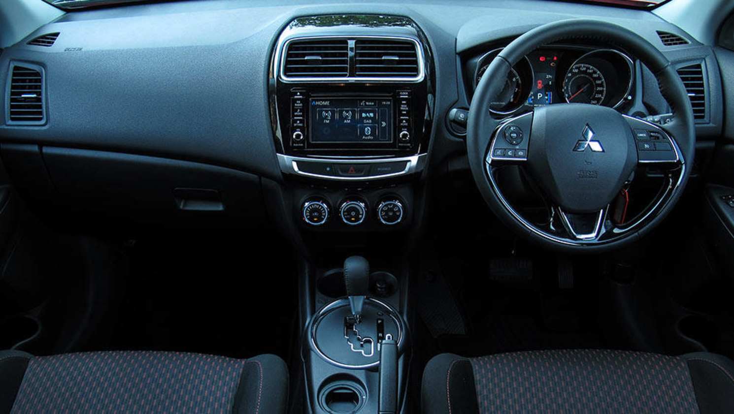 2017 Mitsubishi ASX (LS 2WD petrol shown).